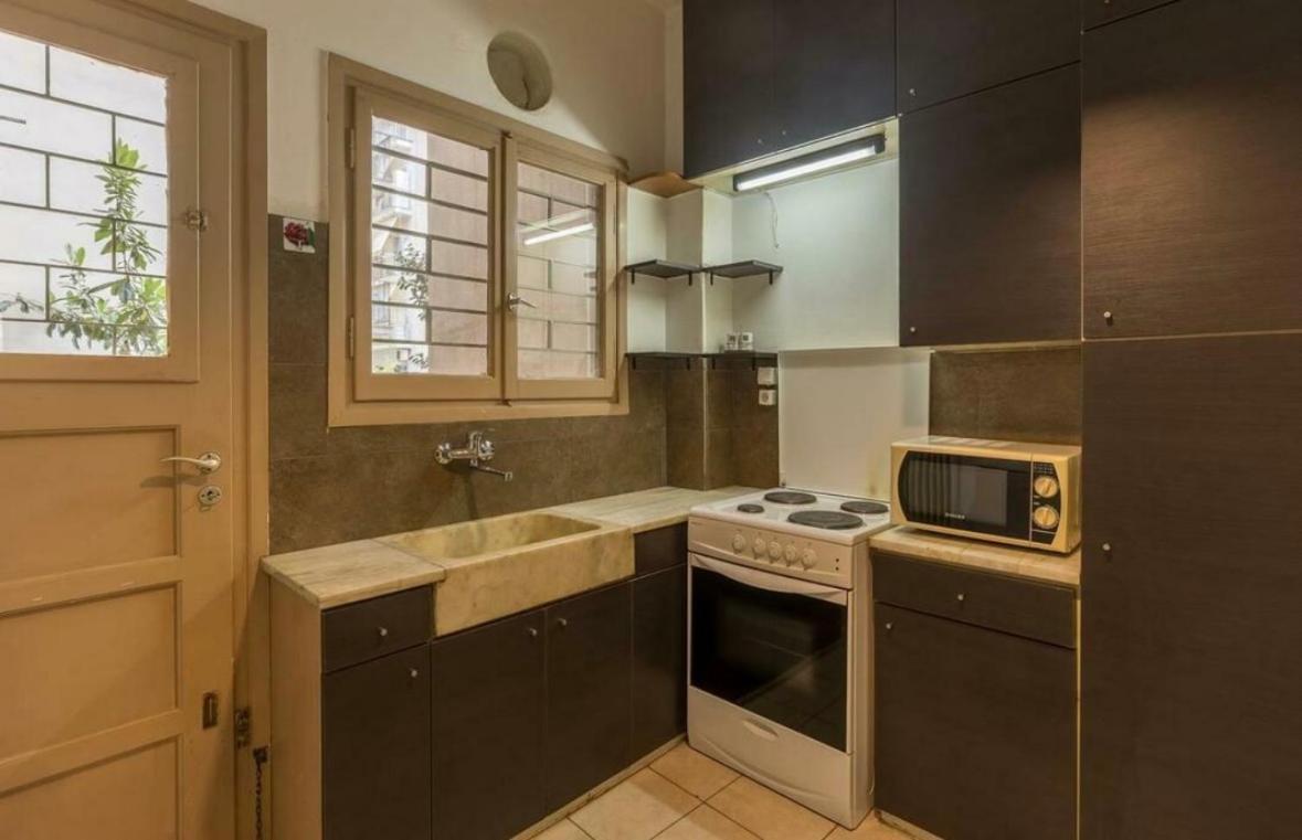Holodek Apartments Ground & Semibasement เอเธนส์ ภายนอก รูปภาพ