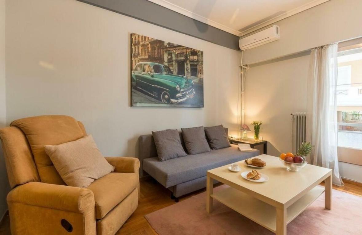 Holodek Apartments Ground & Semibasement เอเธนส์ ภายนอก รูปภาพ
